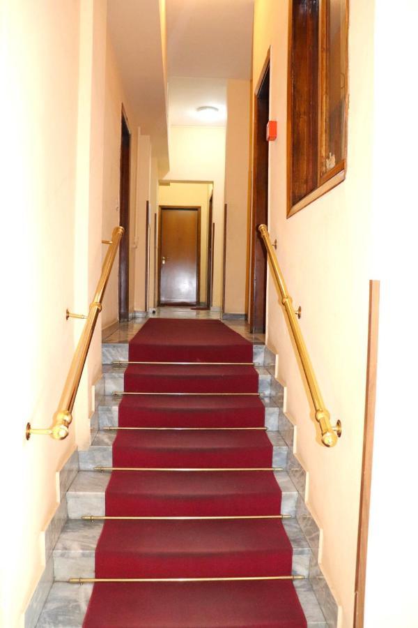 * La Casa Di Arti * 25 Min Dal Duomo Daire Milano Dış mekan fotoğraf